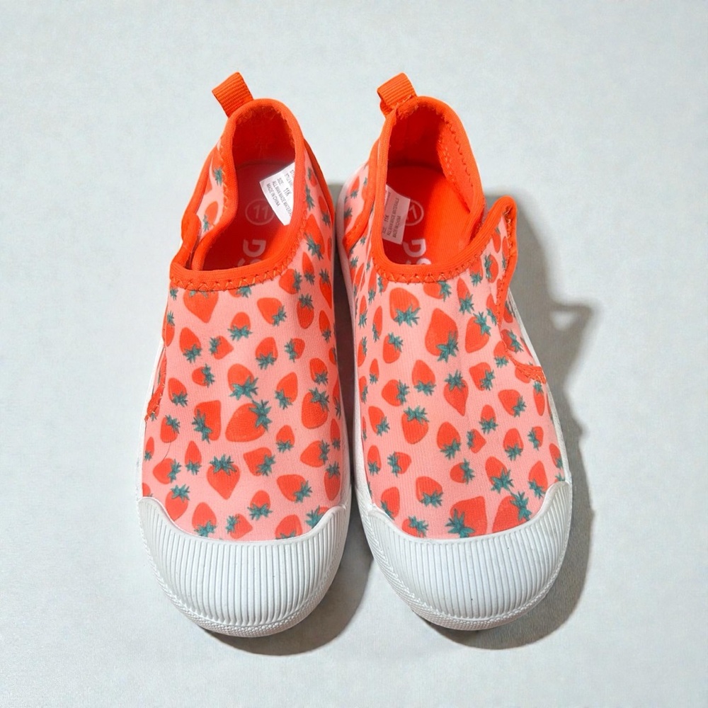 DSG Girls Strawberry Print Water Shoes | Size 11 | Excellent Condition